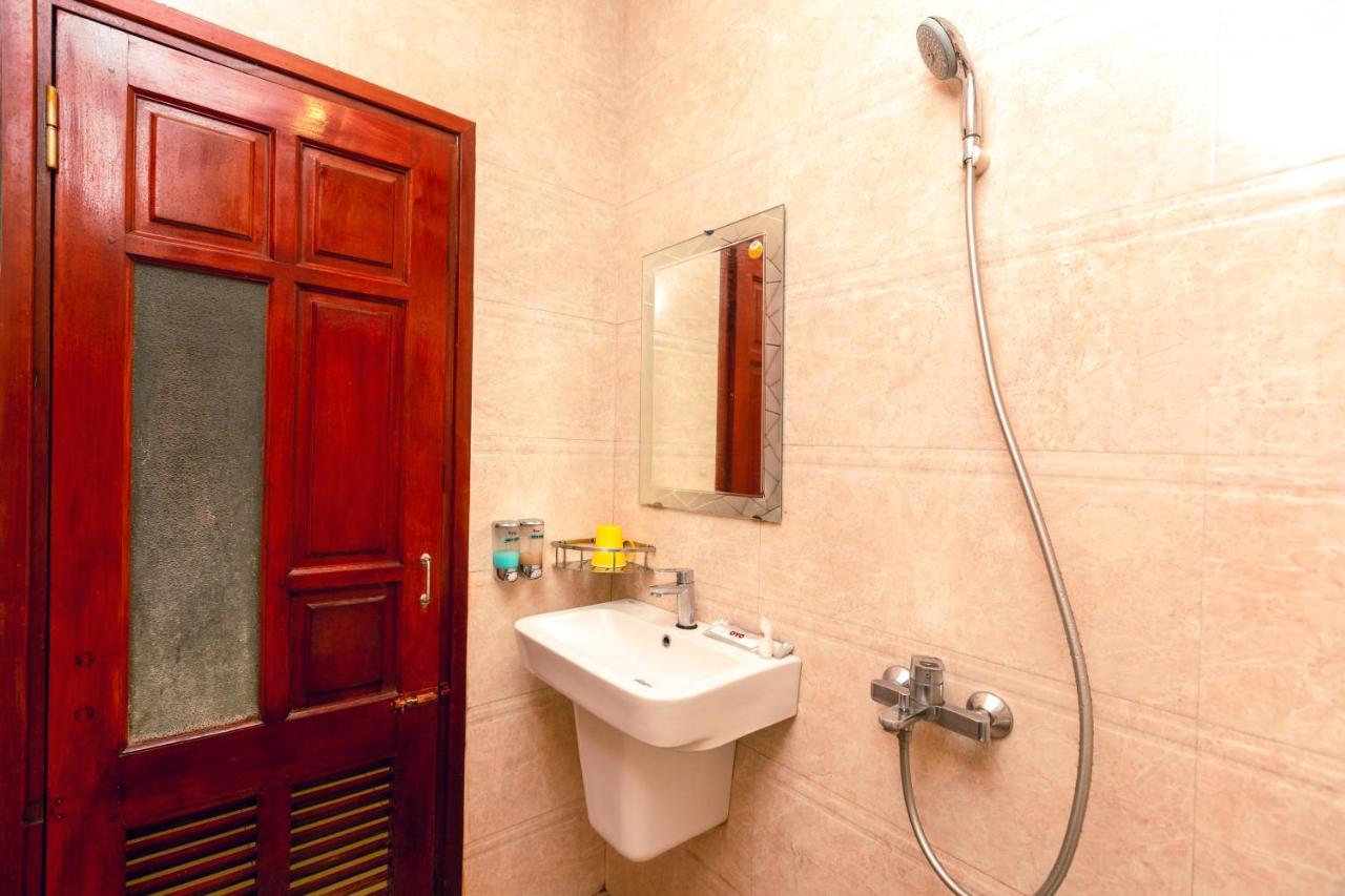 Oyo 653 Huong Thao Hotel Ханой Екстериор снимка